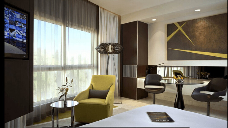 Spacious Room with Kitchenette - King Bed 